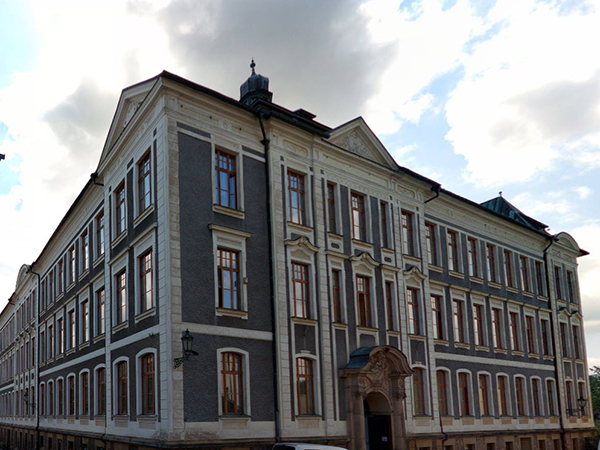 BUDOVA_VS_146171