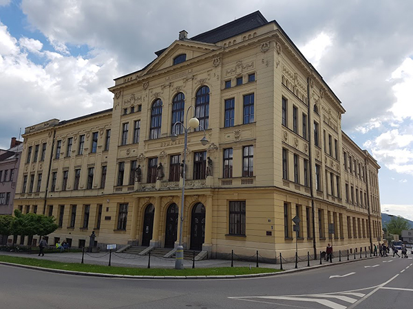 BUDOVA_VS_145963