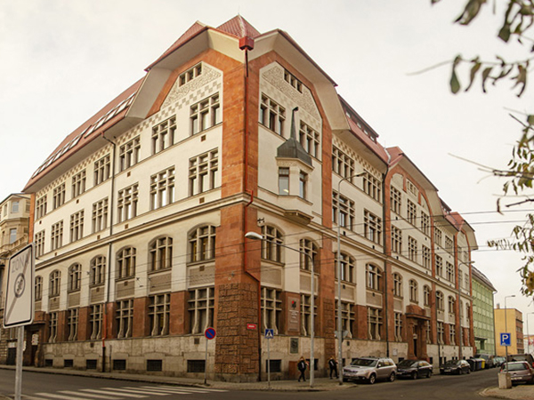 BUDOVA_VS_146439