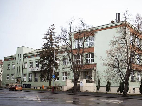 BUDOVA_VS_143176