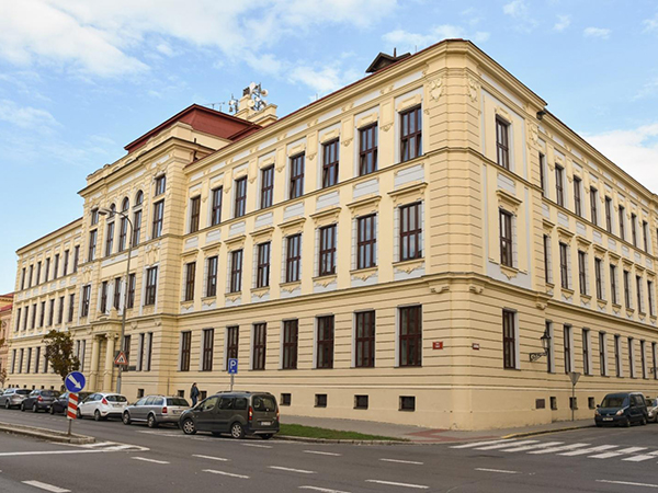 BUDOVA_VS_180852