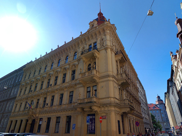 BUDOVA_VS_180763